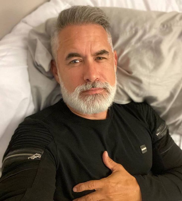 🇸🇪<em><strong>Johan, 42 år. </strong></em>⭐️⭐️⭐️⭐️